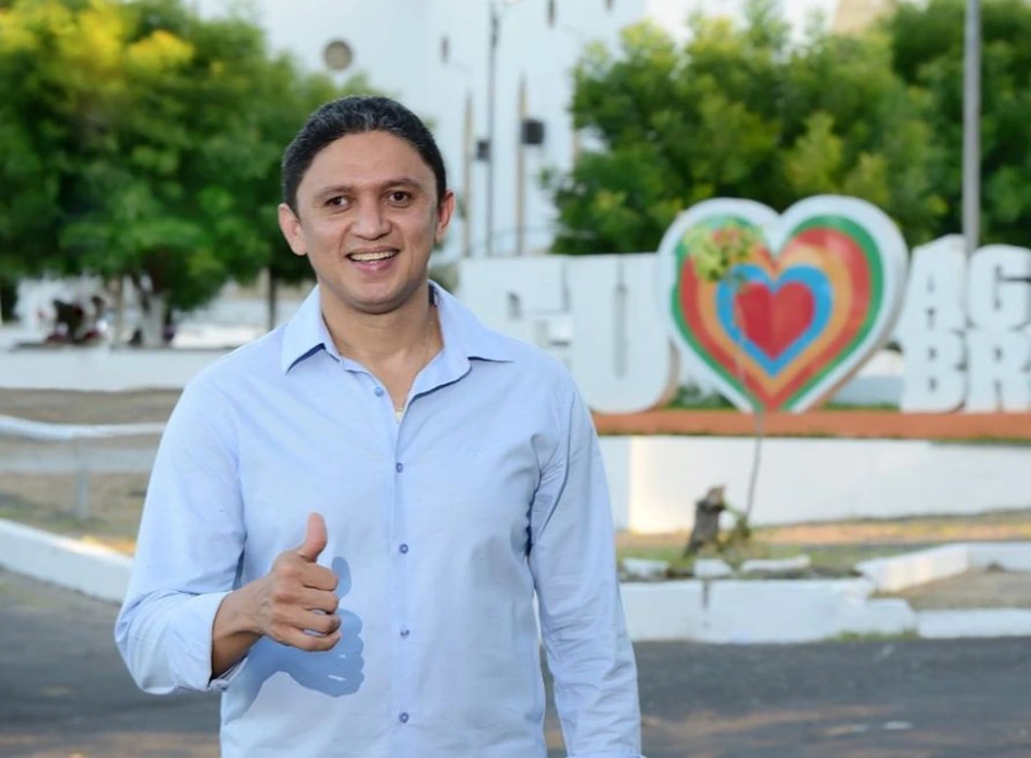 Prefeito de Água Branca Júnior Ribeiro e o advogado João Azêdo estão na mira do Ministério Público do Piauí