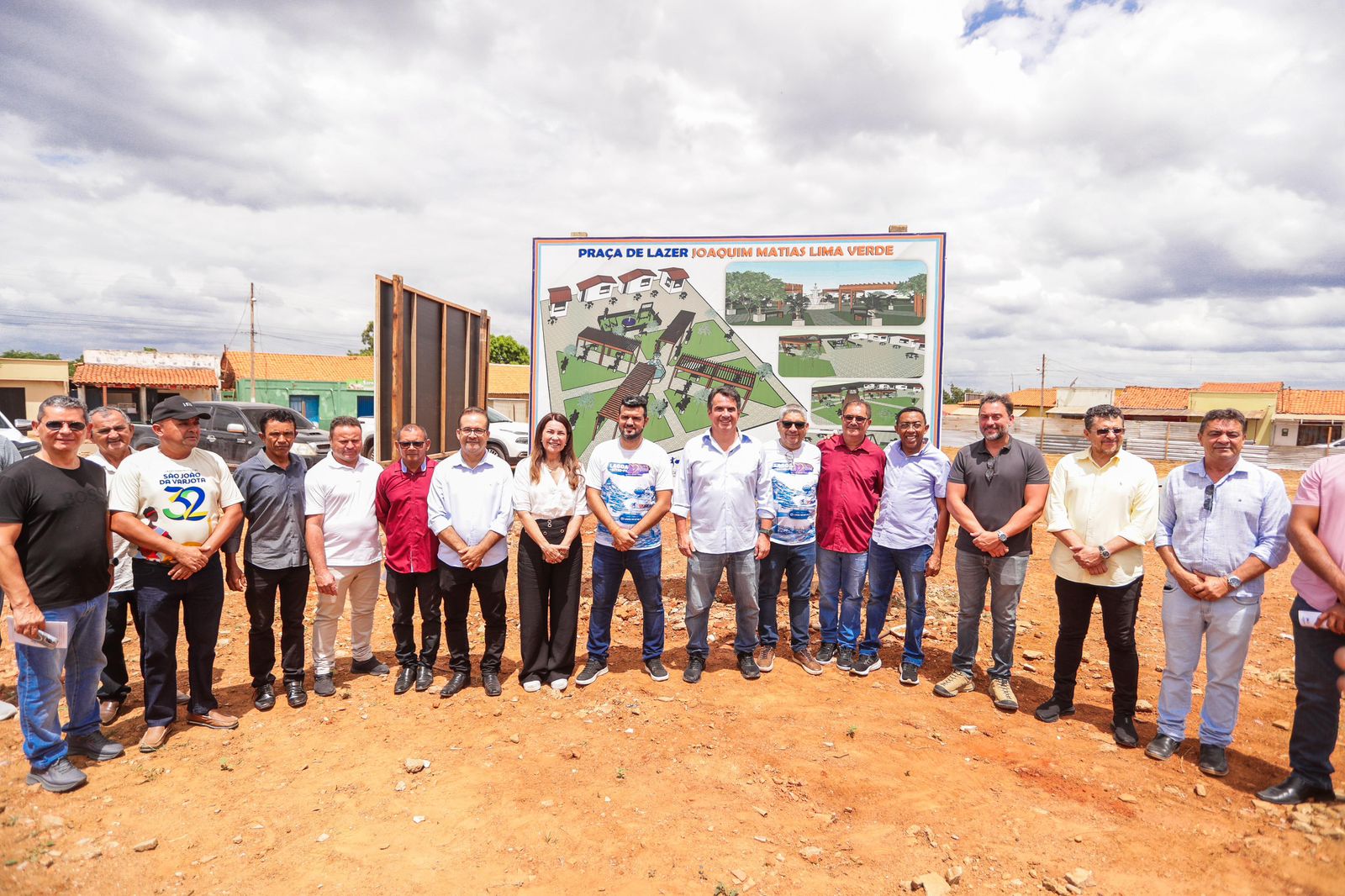 No aniversário de Lagoa do Sítio, Ciro anuncia obras estruturantes na cidade