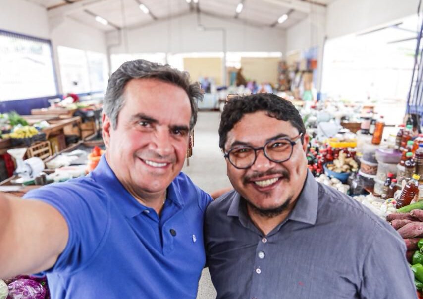 Em Altos, Ciro Nogueira visita obra do Mercado Público, fruto de seu mandato