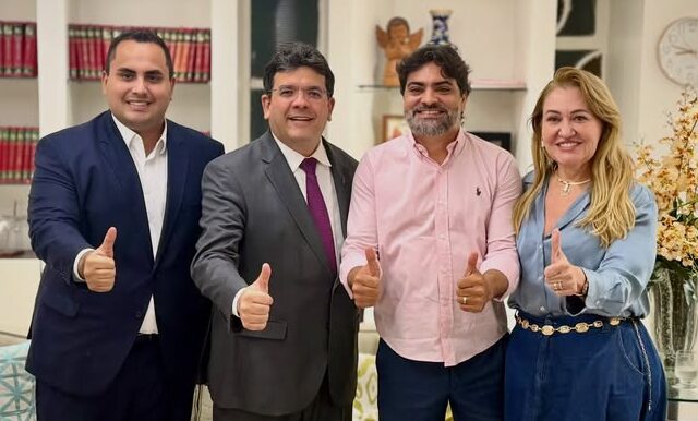 Deputados Georgiano Neto e Simone Pereira tratam de demandas de Curralinhos no Karnak