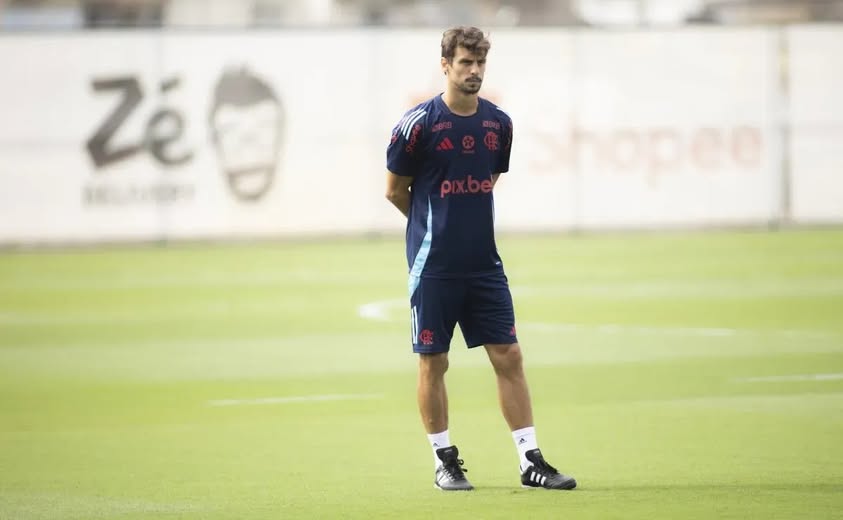 Rodrigo Caio pede para deixar o Flamengo após demissão de Filipe Luis