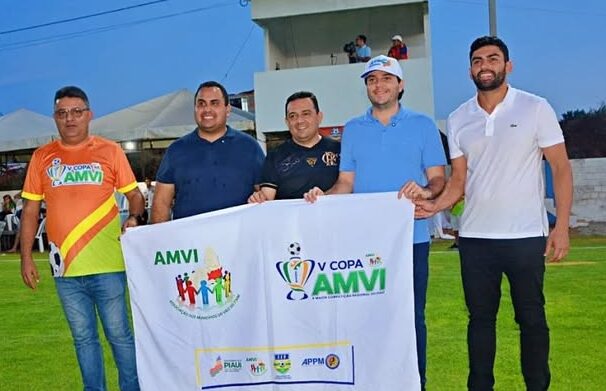 Draga Alana e Georgiano Neto prestigiam a abertura da V Copa AMVI em Acauã