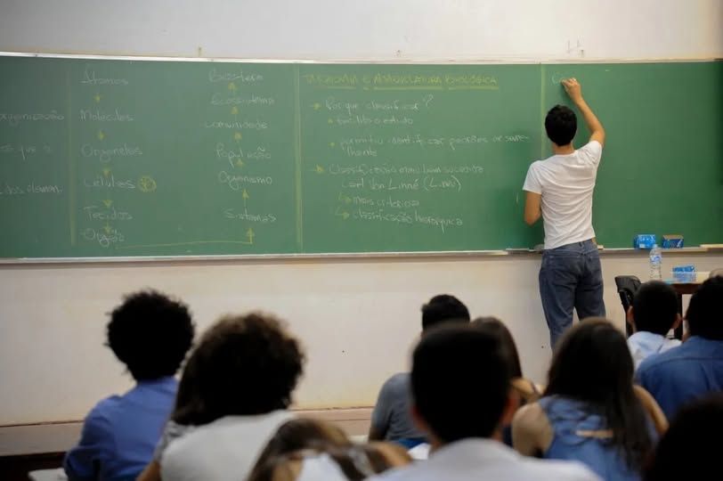 Presidente Lula sanciona novo Plano Nacional de Educação: veja o que muda
