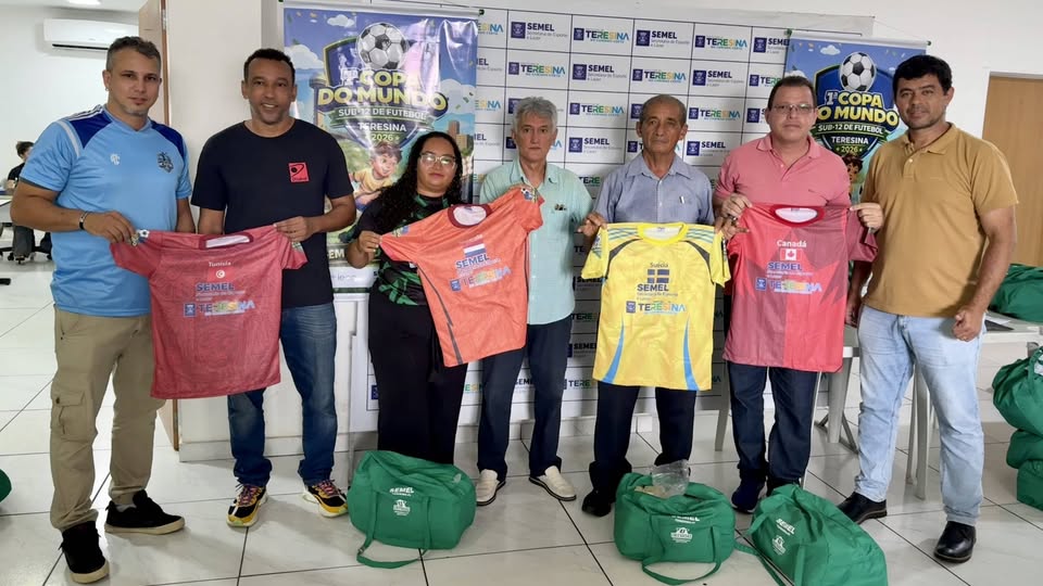 Semel entrega uniformes para 48 seleções da Copa do Mundo Sub-12 de futebol