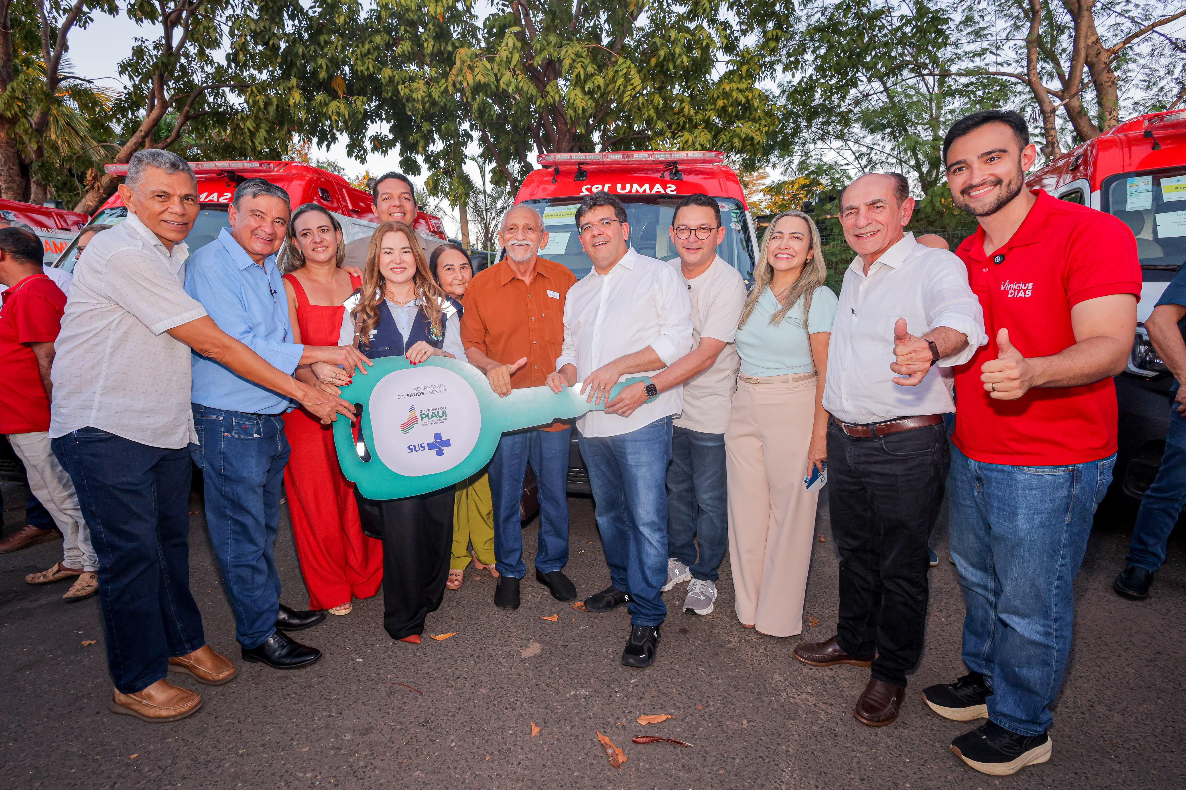 Olho D'Água do Piauí é contemplado com  ambulância do SUMU e equipamentos para a Saúde