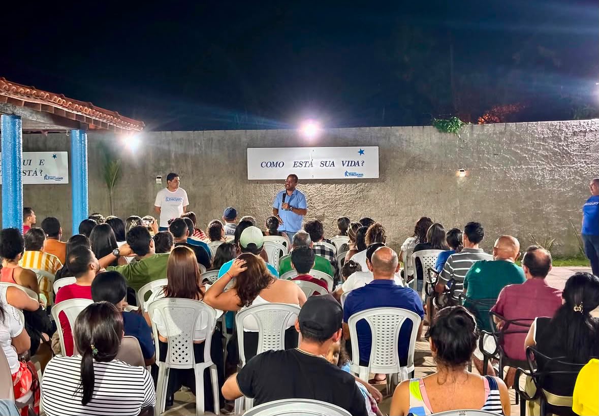 Enzo Samuel amplia presença no litoral e reúne apoiadores em Parnaíba