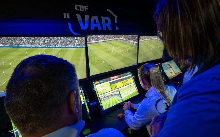 CBF confirma estreia do impedimento semiautomático no Brasileirão no sábado (25)