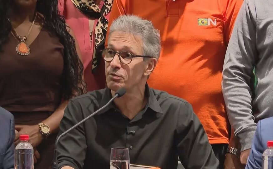 “Minha bandeira é estar contra o PT”, diz Zema em convenção