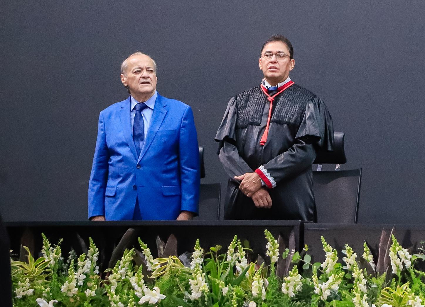 Prefeito Silvio Mendes prestigia posse do novo presidente do Tribunal de Justiça do Piauí