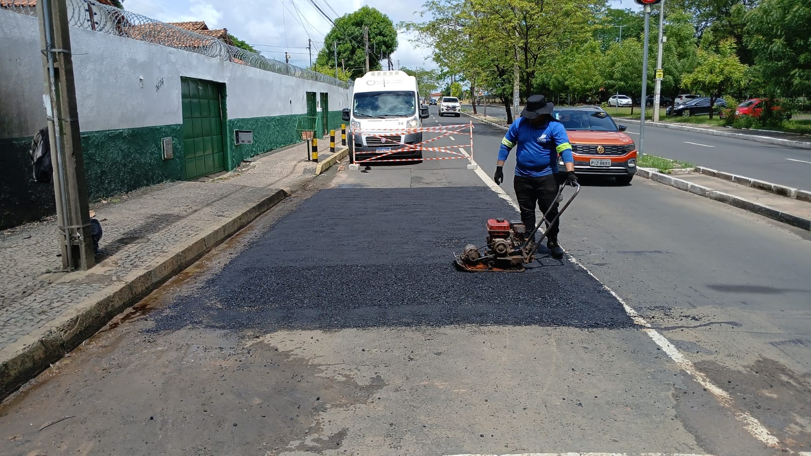 Prefeitura de Teresina intensifica Operação Tapa-Buracos em diferentes regiões da cidade