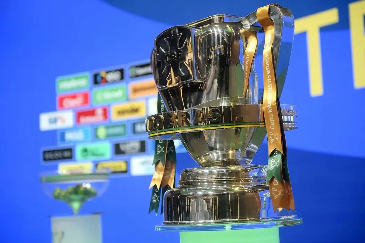 Copa do Brasil tem noite de surpresas: dois times da Série A são eliminados