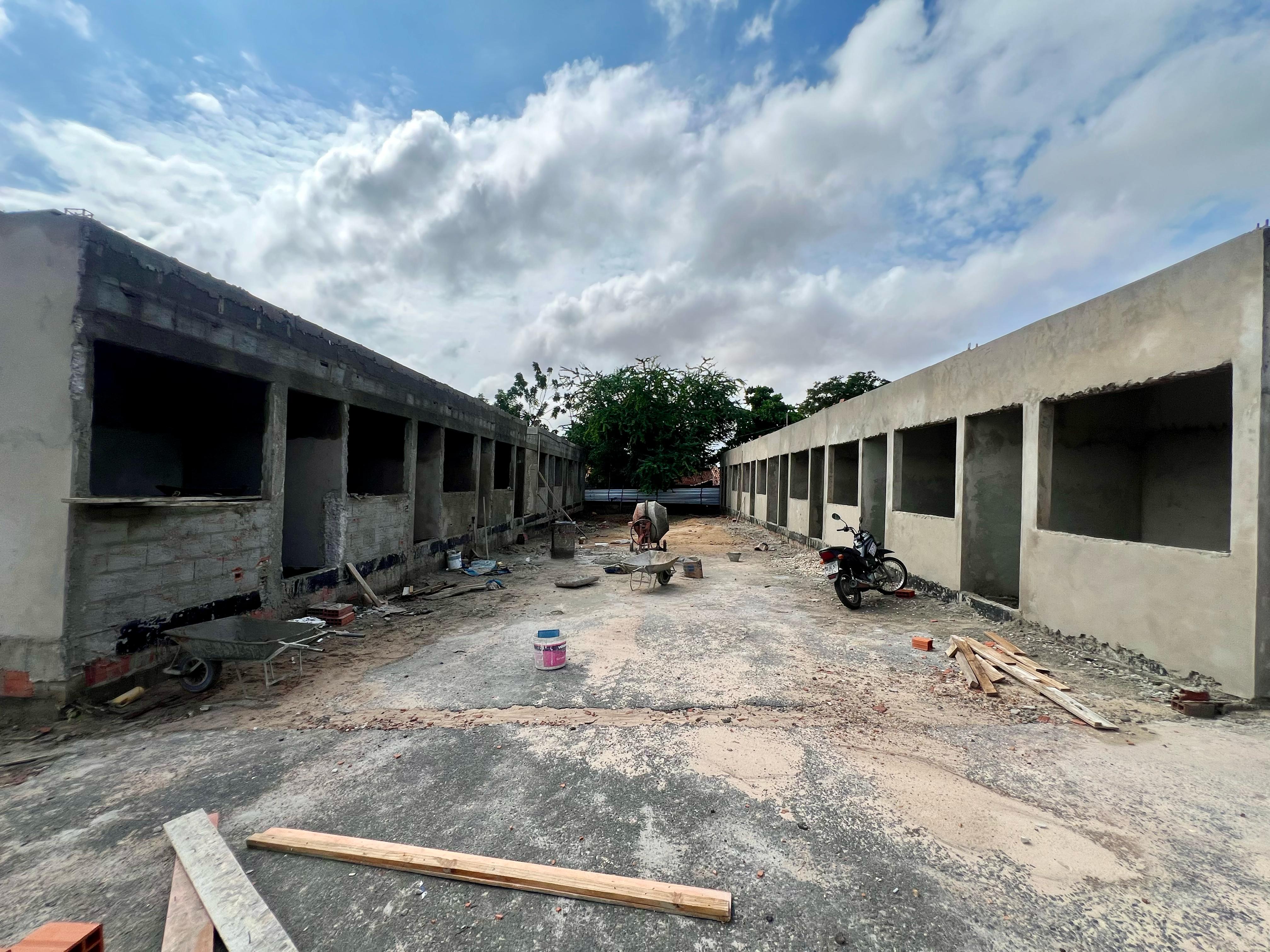 SDU SUL acompanha obra de Construção de Feira Comunitária no Entorno do HUT