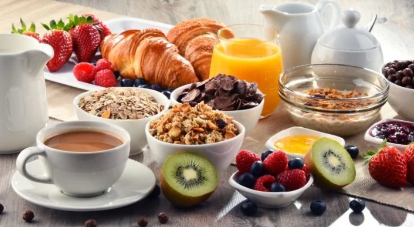 Café da manhã: variedade de alimentos incrementa principal refeição do dia