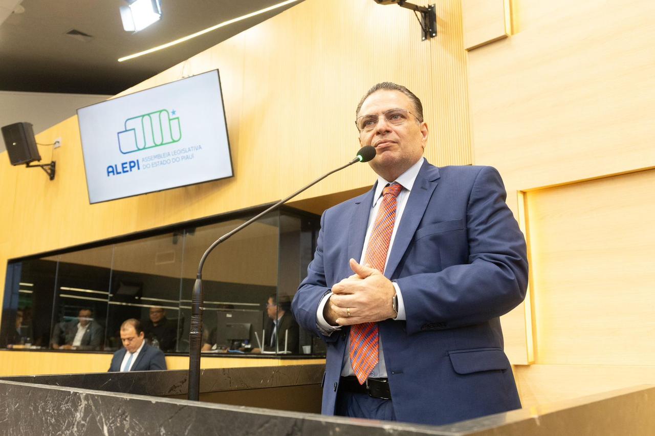 Deputado Gessivaldo diz que já têm assinaturas para convocar presidente da Águas de Teresina