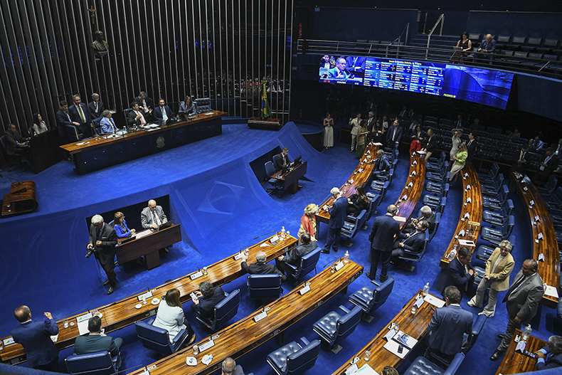 Senadores do Brasil aprovam reciprocidade tarifária e envia recado ao governo Trump