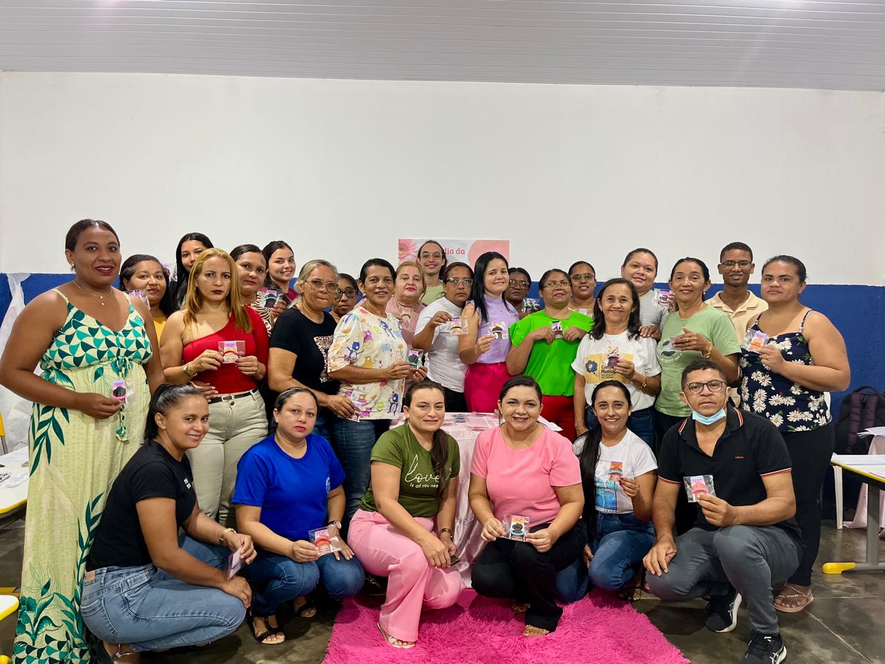 Equipes escolares e professores da Educação Infantil de Olho D'Água se reúnem para planejamento mensal