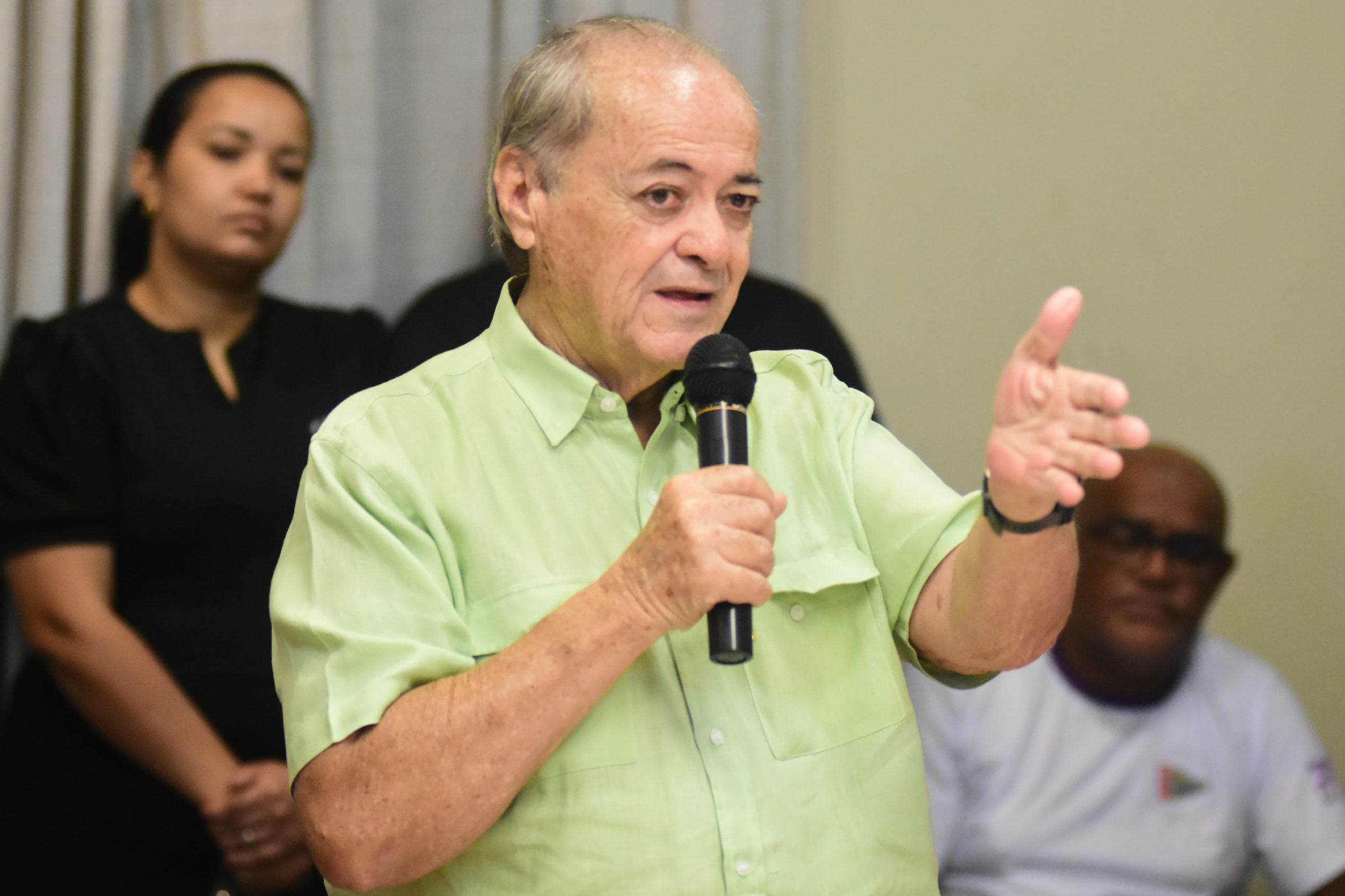 Prefeito Silvio Mendes destaca tradição religiosa e fé do povo de Teresina
