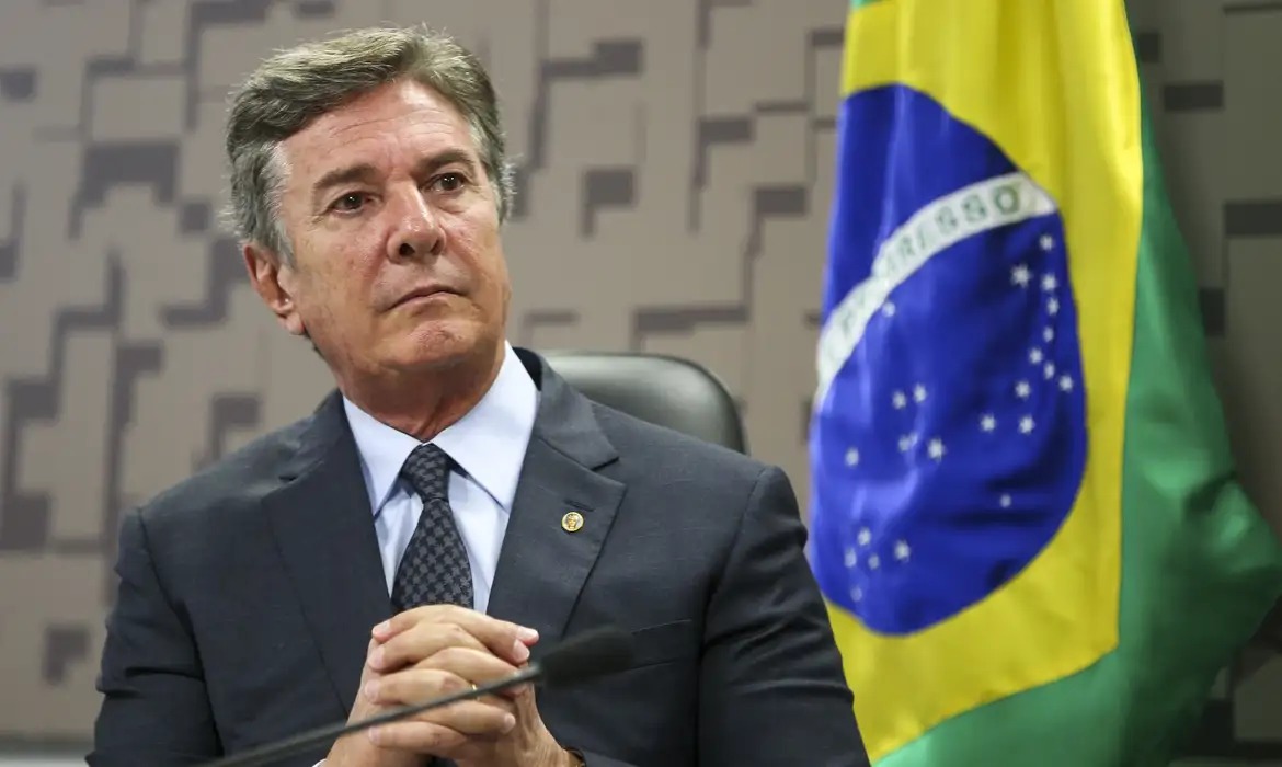 Alexadre de Moraes manda prender ex-presidente Fernando Collor