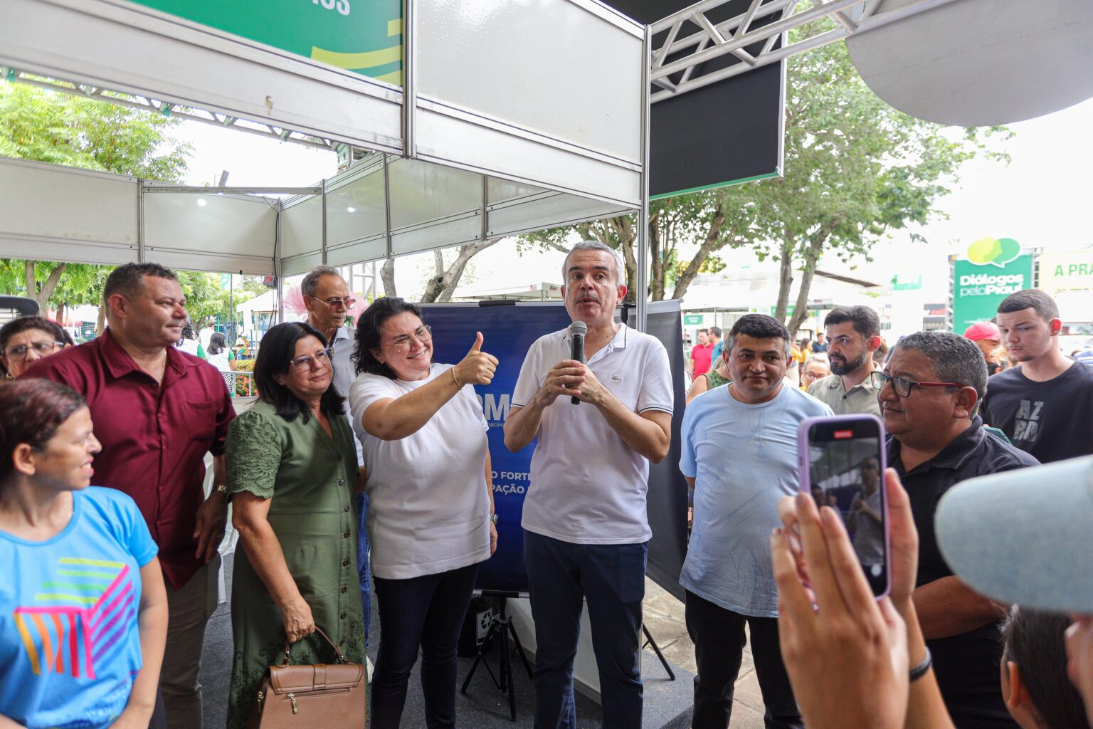 Diálogos pelo Piauí realiza mais de 1.400 atendimentos nas primeiras horas em Piripiri