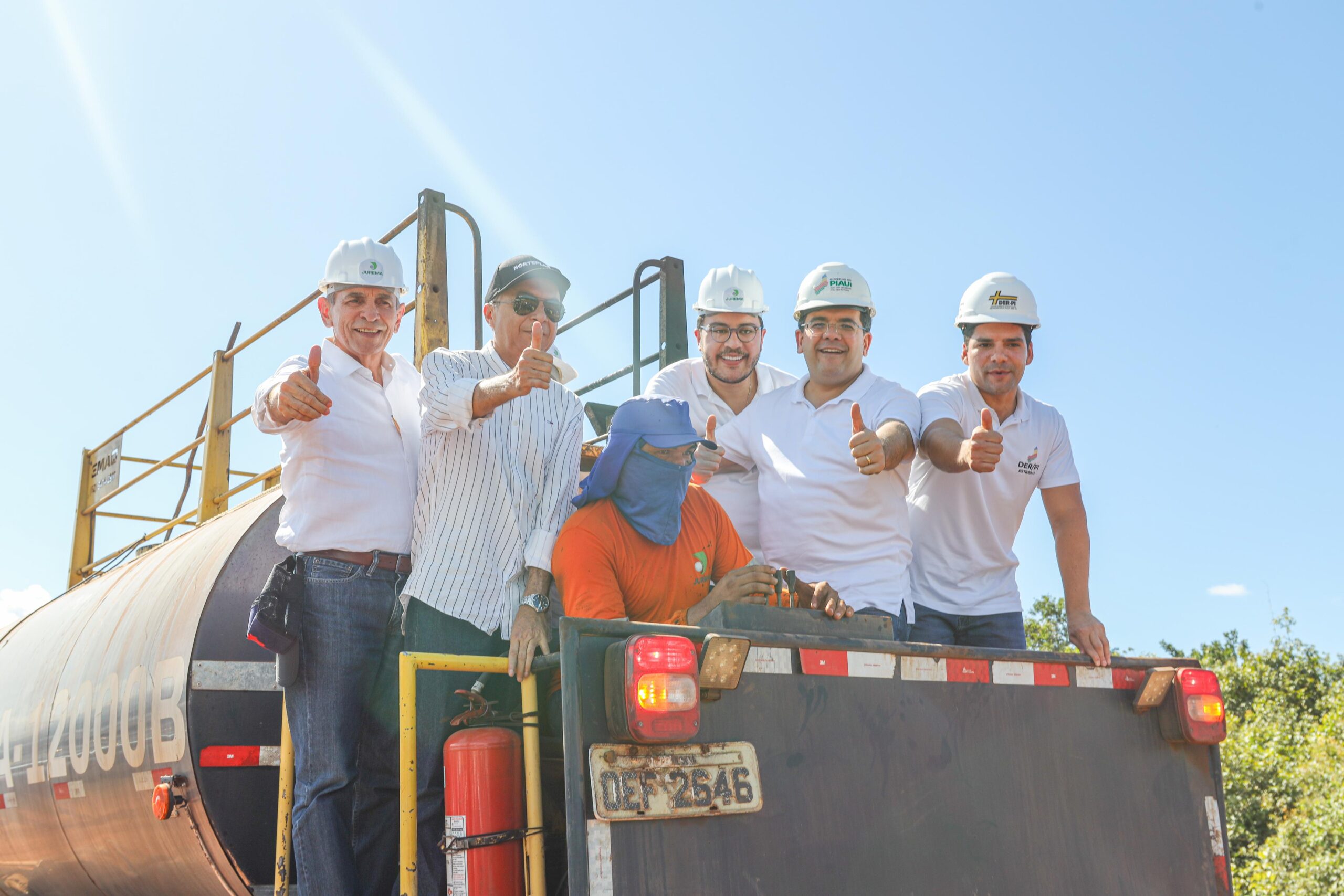 Governador visita obras de recuperação da PI-451, entre Alto Longá e São João da Serra