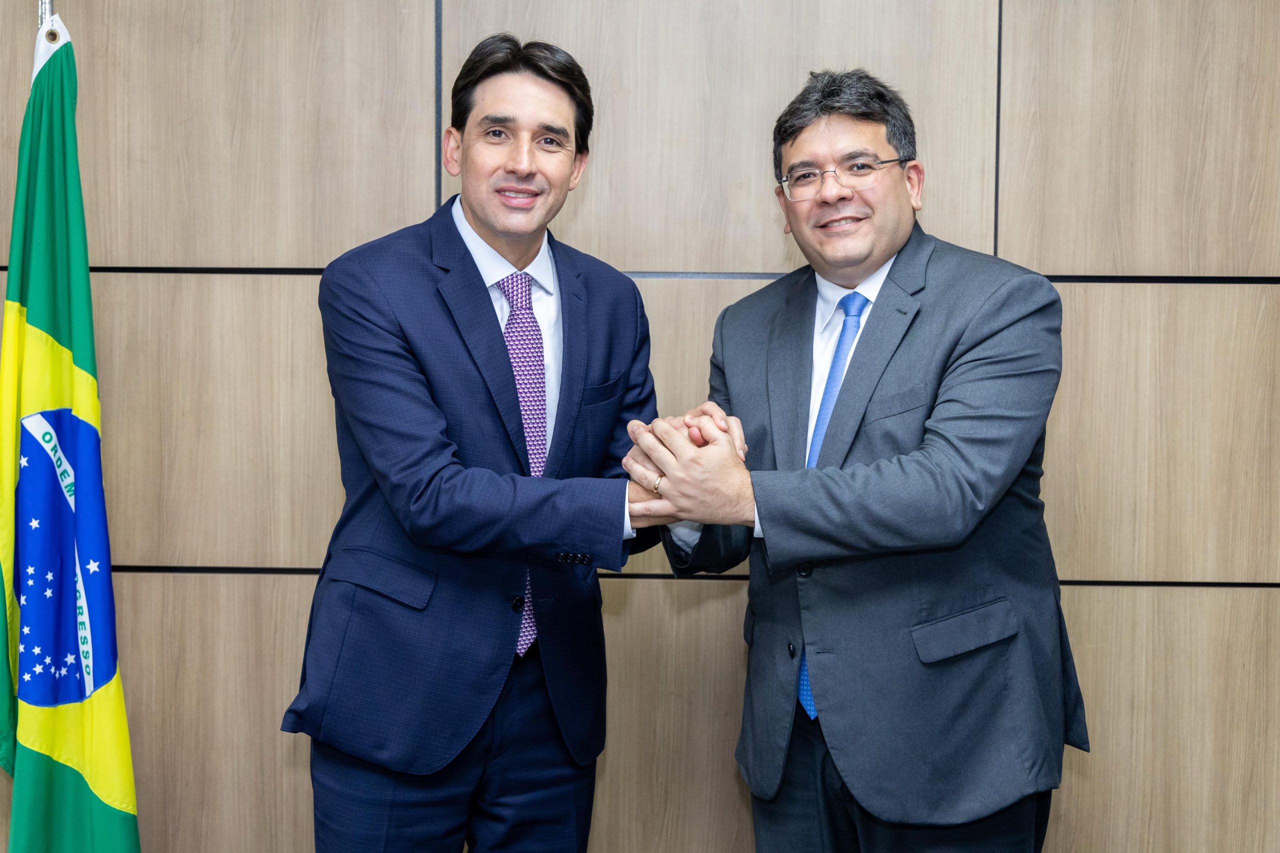 Governador e ministro de Portos e Aeroportos inauguram reforma do Aeroporto de Parnaíba, sede administrativa e cais do Porto Piauí nesta segunda (05)