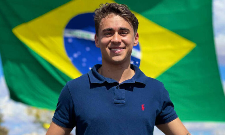 Nikolas Ferreira protocola pedido de impeachment de Flavio Dino por interferência na politica no Maranhão