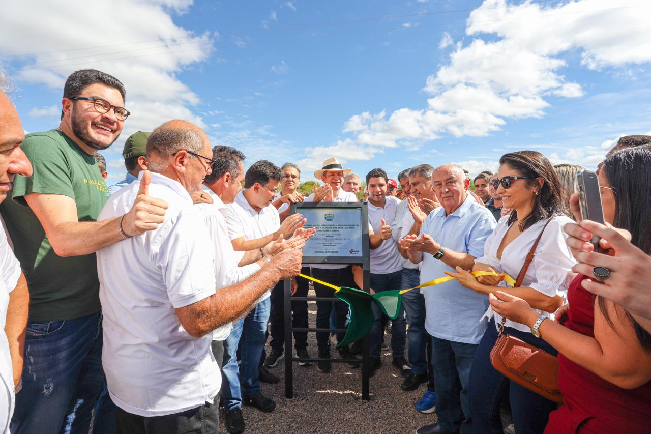 Governador inaugura rodovia em João Costa e confere funcionamento do Saúde Digital