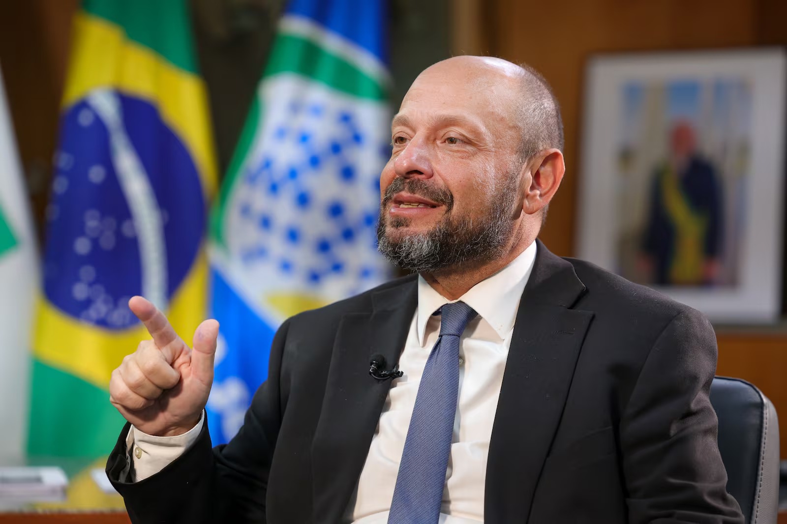FRAUDE NO INSS: Reembolso a vítimas pode chegar a R$ 1 bilhão, diz presidente