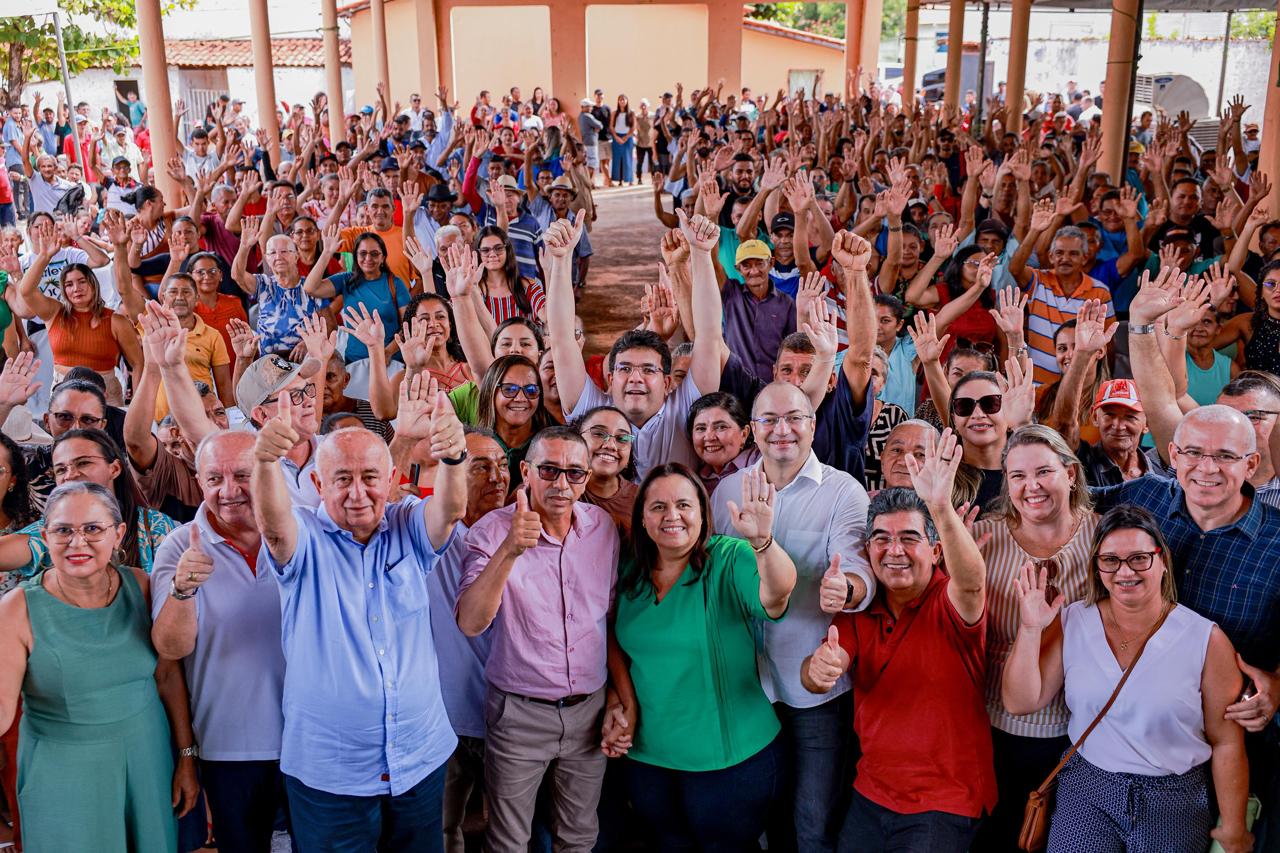 Governador entrega títulos de terra em um dos maiores assentamentos da América Latina, em Batalha