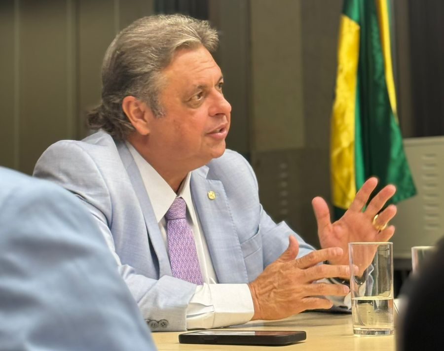 “Aumentar o IOF não resolve os problemas do país”, diz deputado federas Júlio Arcoverde