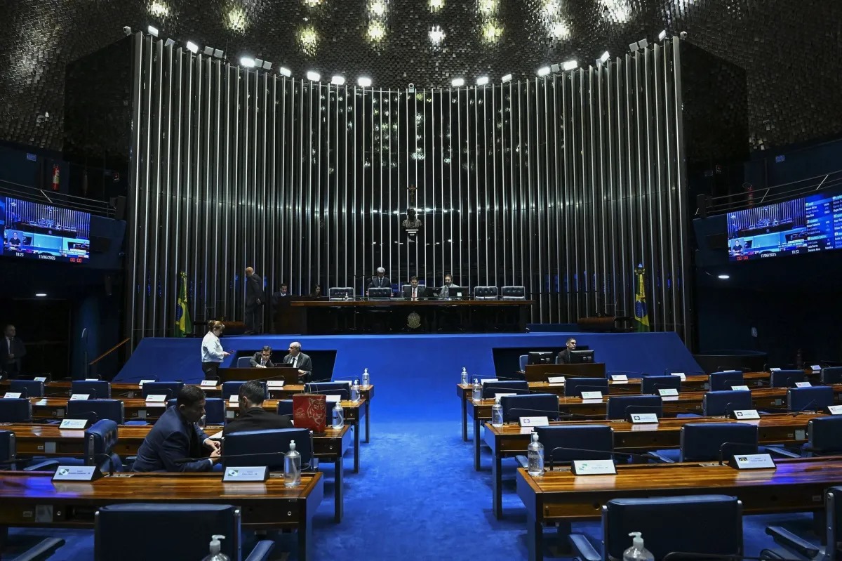 Quaest: Para 49% dos deputados, STF sempre invade competências do Congresso