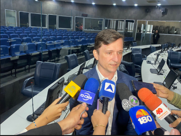 Secretário diz que Sílvio não conseguiu diminuir juros do empréstimo de R$ 500 milhões