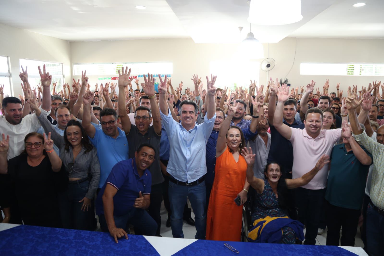 Ciro inaugurou obras e entregou benefícios em agenda por várias cidades do Piauí no fim de semana