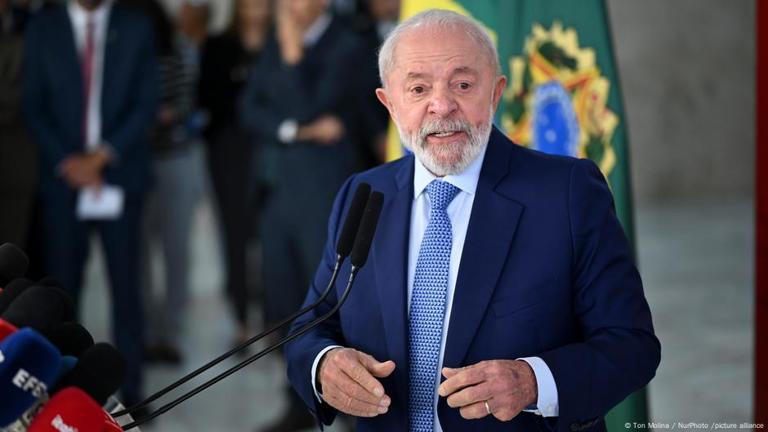 Lula veta aumento no número de deputados federais e estados podem nas assembleias também