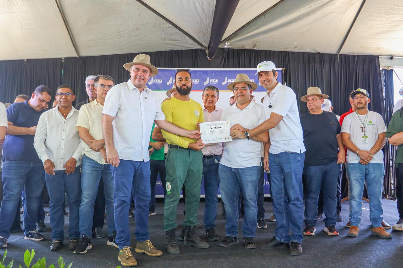 Com 275 novos agentes, Piauí realiza a maior formatura de brigadistas da história e chega a 1.325