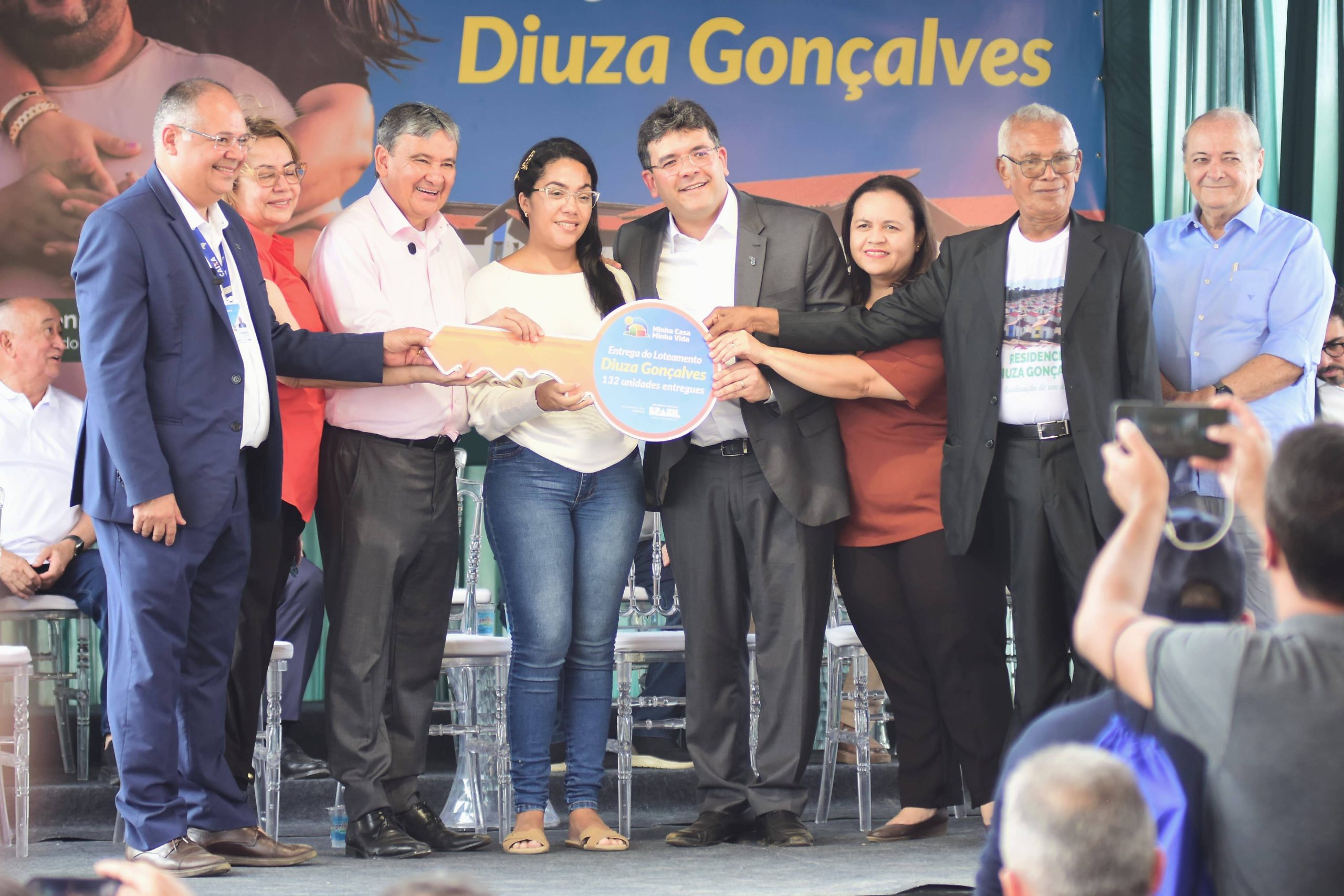 Teresina celebra entrega de 132 unidades habitacionais do Minha Casa, Minha Vida no Residencial Diuza Gonçalves