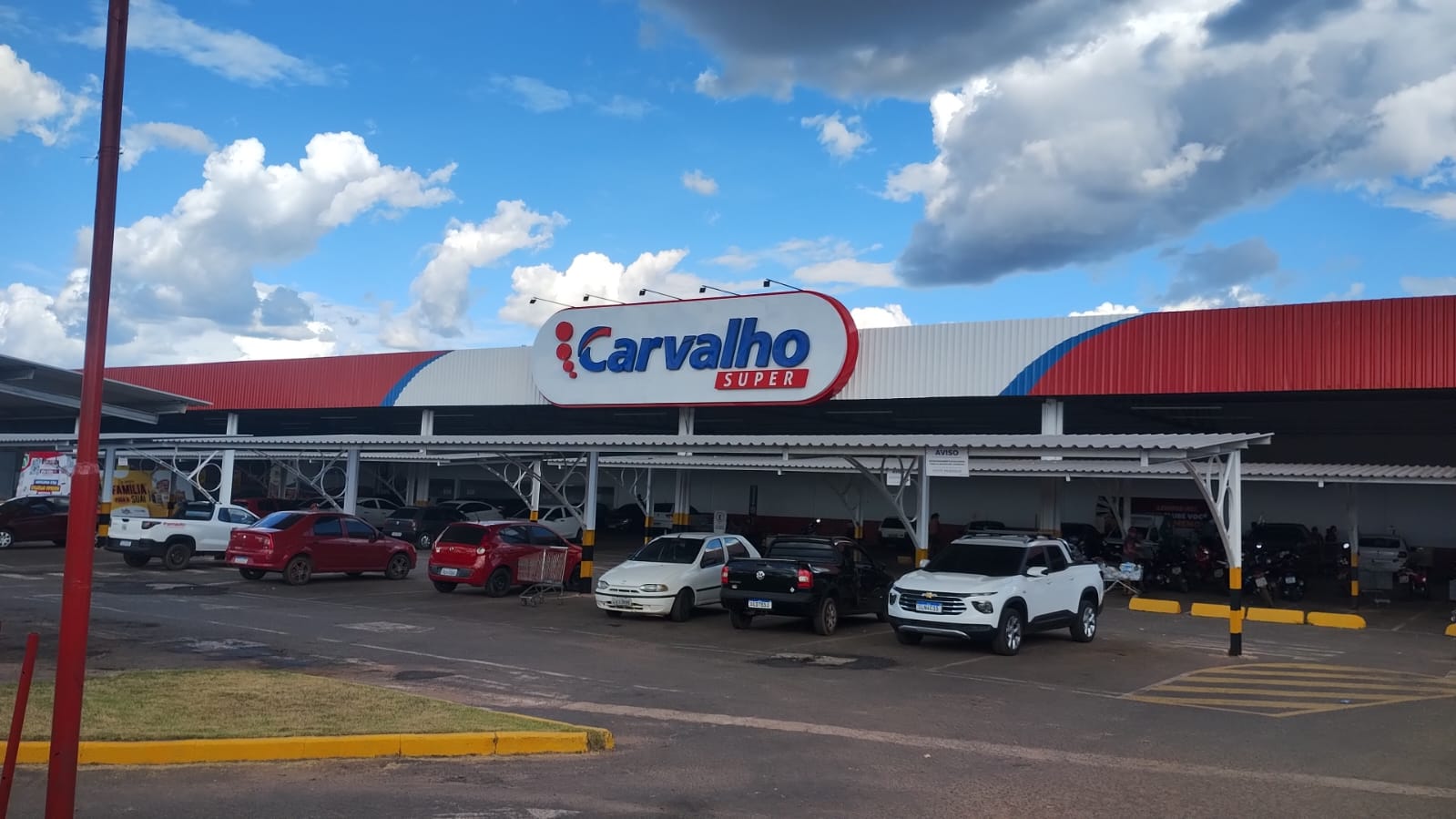 Carvalho Mercadão de Altos agora é Carvalho Super: mais moderno, completo e cheio de novidades!