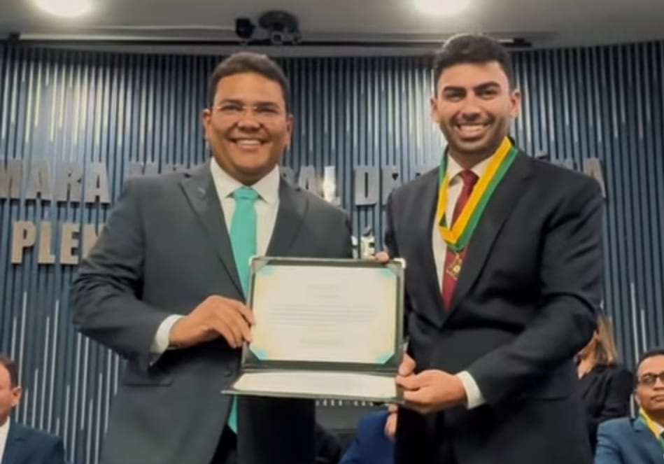Câmara Municipal de Teresina entrega a Medalha do Mérito Legislativo a personalidades
