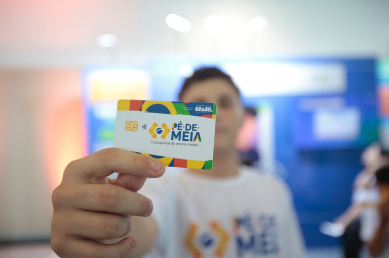 Pé-de-Meia: pagamentos de agosto começam nesta segunda (25); veja o cronograma