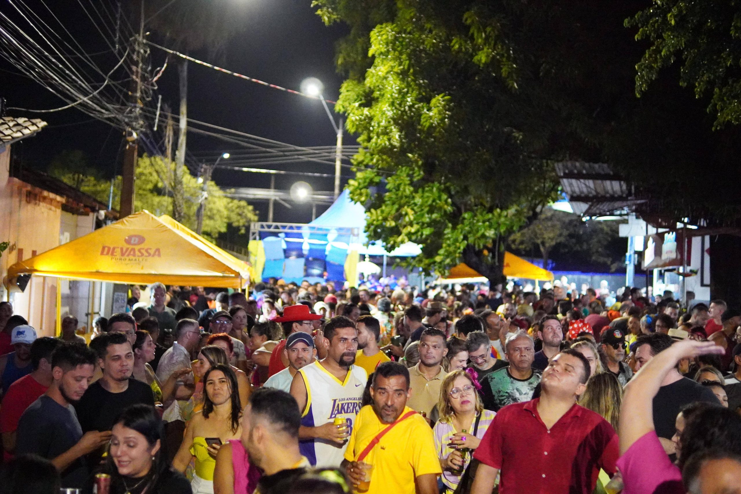 Silvio Mendes sanciona lei que garante espaço reservado para barraqueiros em eventos públicos e privados de Teresina