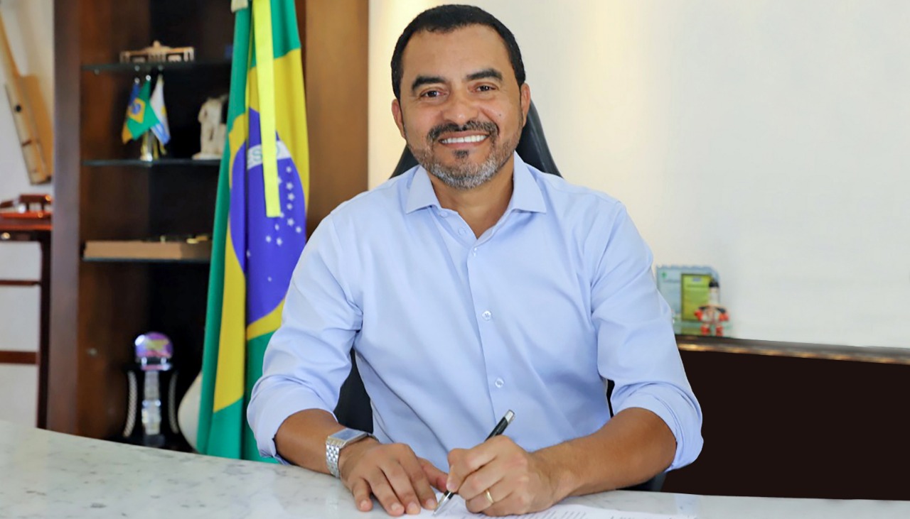 Governador do Tocantins é afastado do cargo em operação da PF