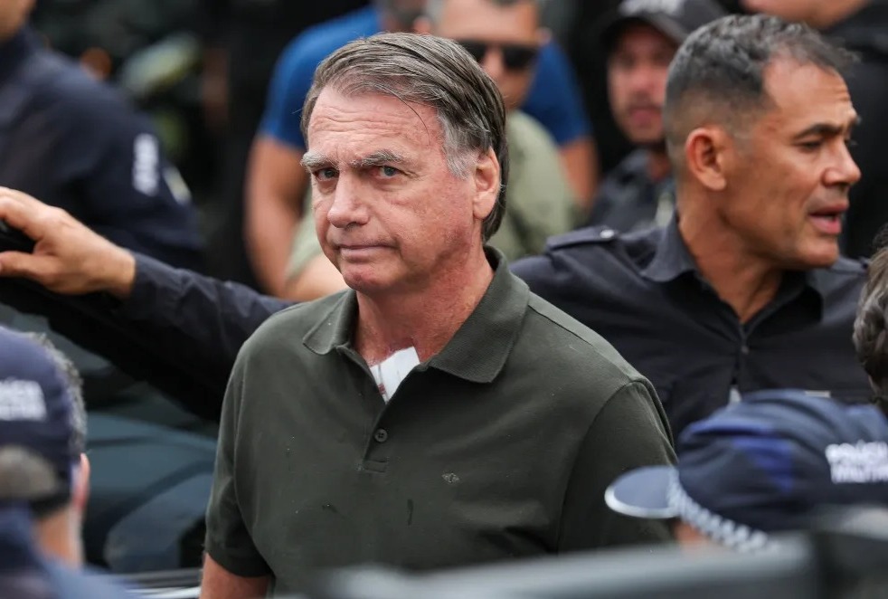 Laudo do ex-presidente Bolsonaro indica câncer de pele, diz médico