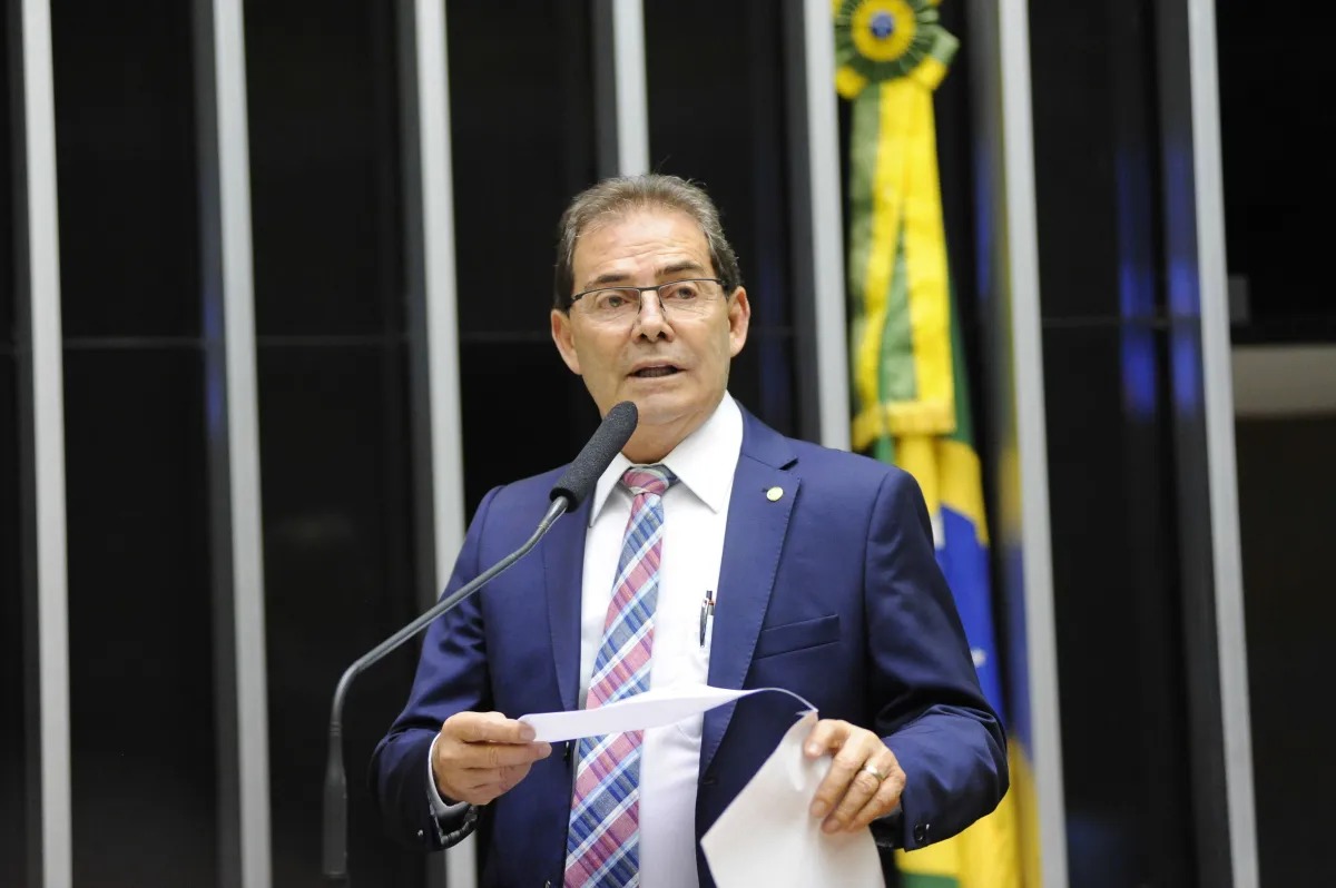 Hugo Mota escolhe Paulinho da Força para relatar anistia