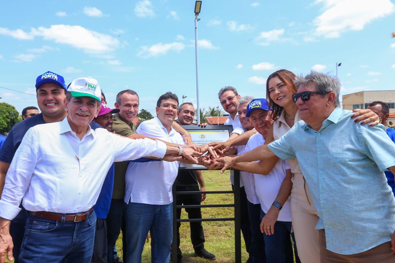 Governador entrega obras estruturantes em Barras e consolida maior investimento da história do município