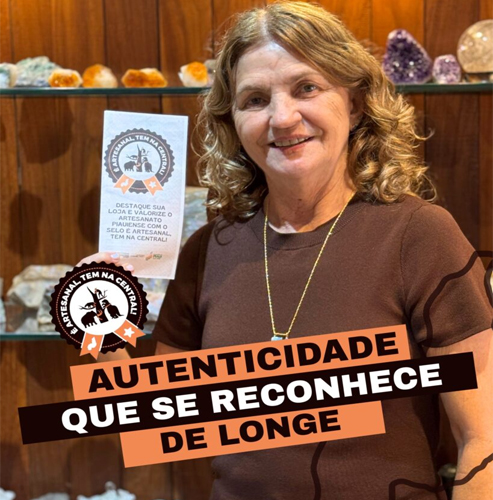 Selo valoriza trabalho de artesãos e reconhece lojistas da Central de Artesanato Mestre Dezinho