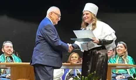 Humberto Soares Guimarães, membro da APL recebe homenagem da UFPI com o título de Professor Emérito,