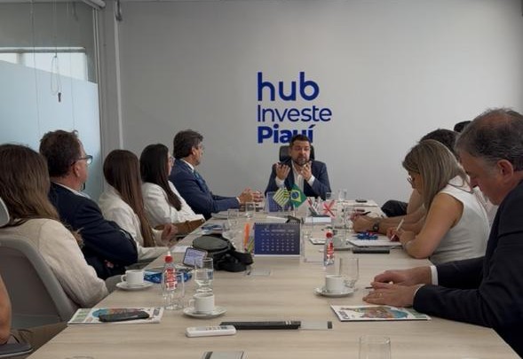 Comitiva de empresas chilenas visita Investe Piauí, Porto e Zona de Processamento de Exportação
