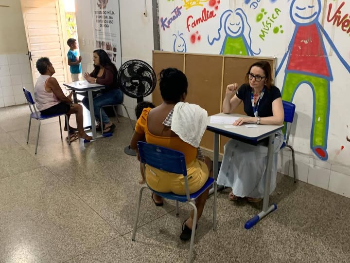 Prefeitura de Teresina realiza novo plantão social para entrega de registros de imóveis no Residencial Betinho