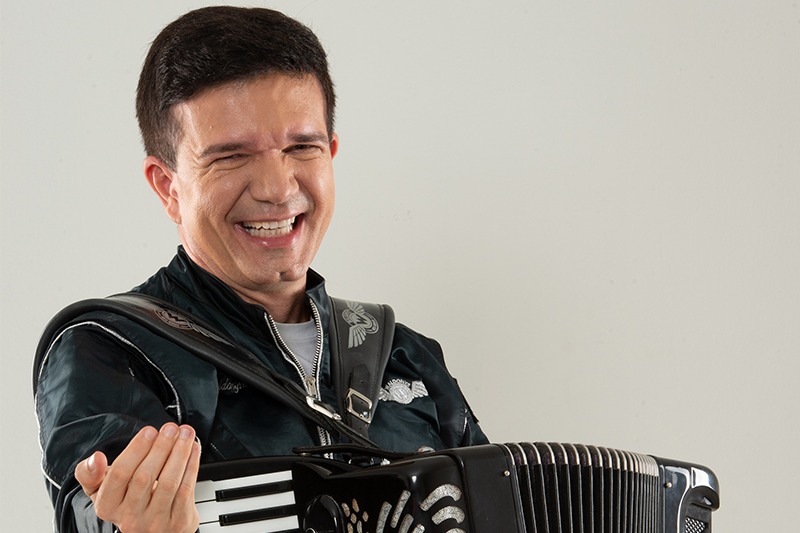 Cantor Waldonys se apresentará em Teresina no Dia do Piauí (19)