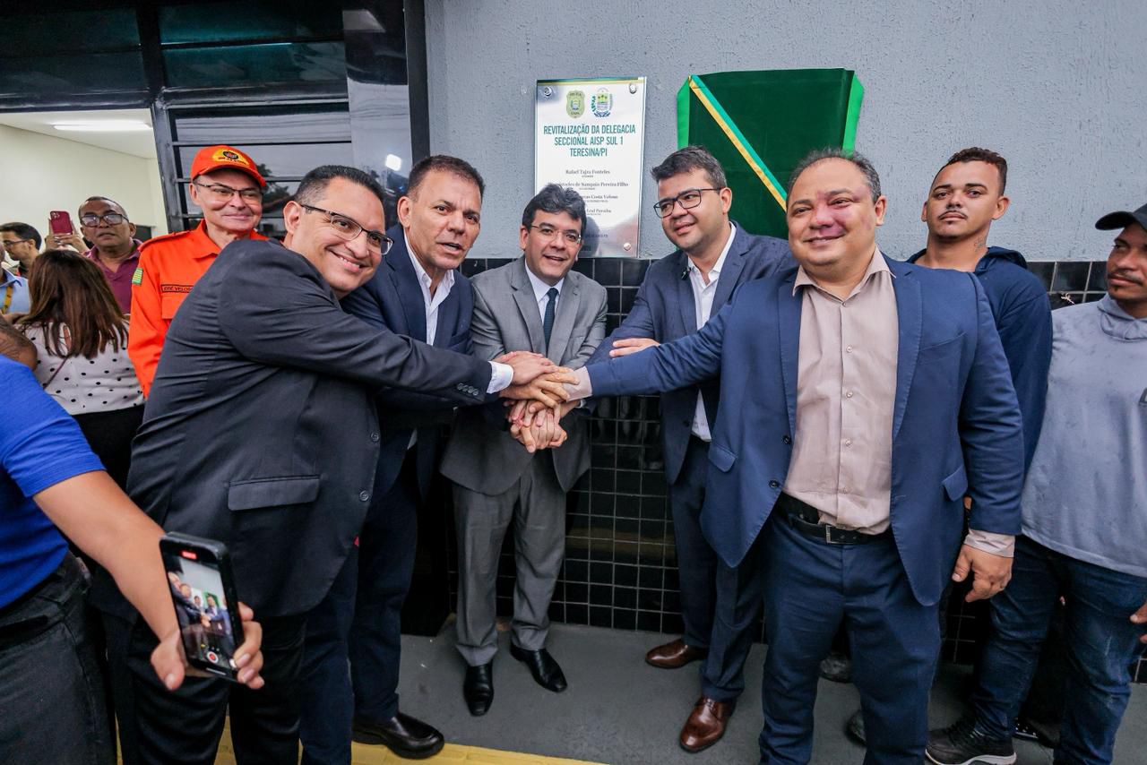 Governador inaugura delegacia na zona Sul de Teresina; obra teve investimento de quase R$ 2 milhões